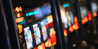 Casino gambling machine